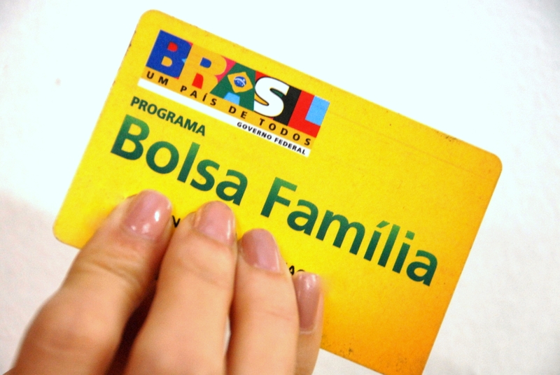 Beneficiários do Bolsa Família devem atualizar dados