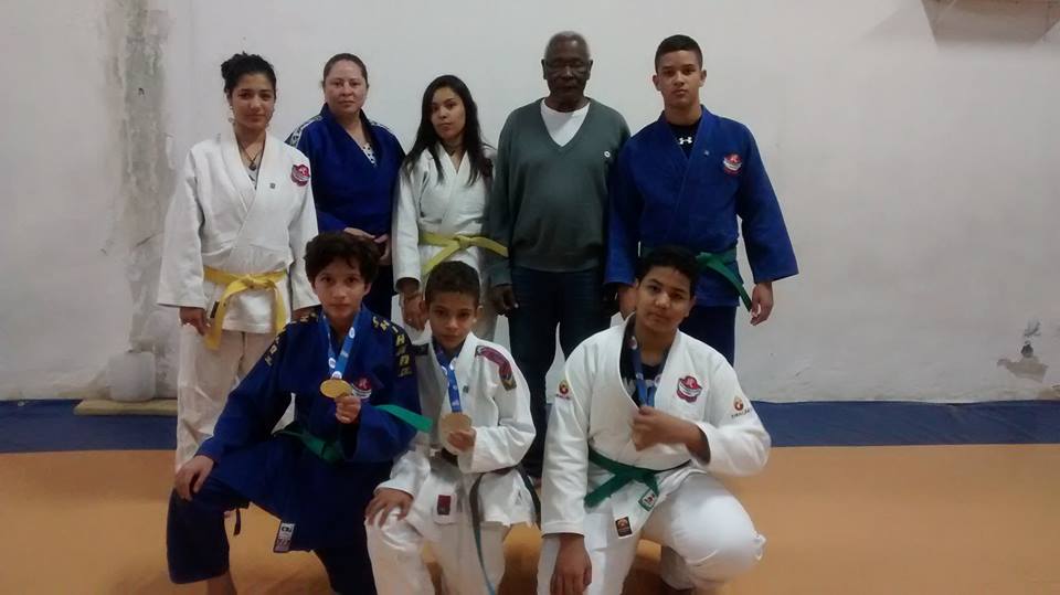 Judocas de Jacareí se destacam na fase regional dos Jogos Abertos da Juventude
