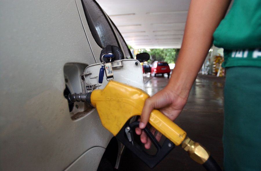 Gasolina fica mais cara a partir desta quarta-feira