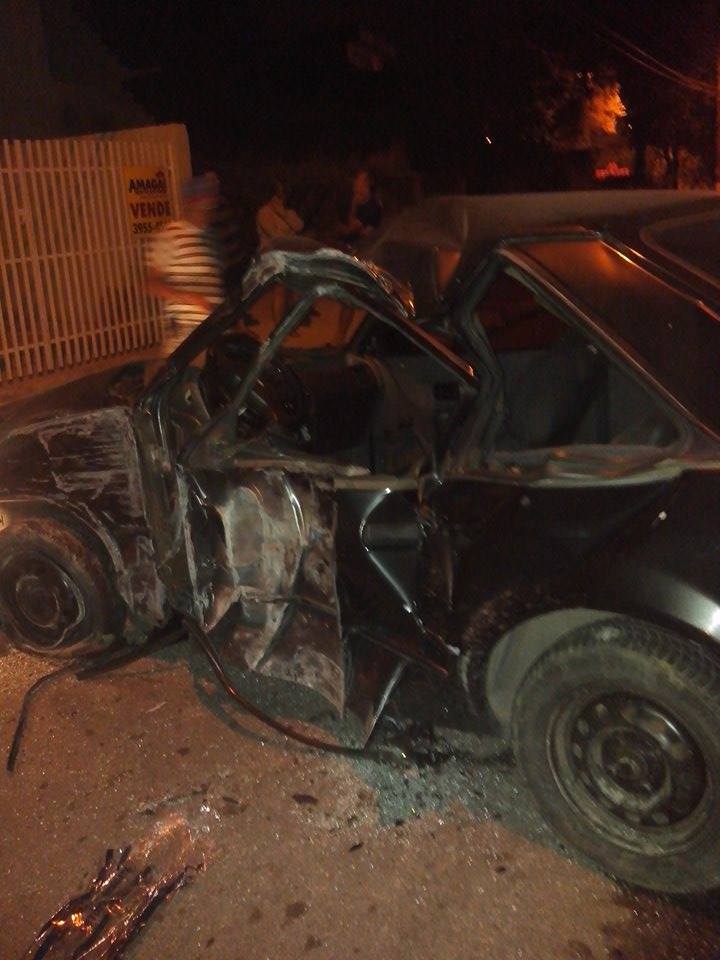 Jovem de 17 anos bate o carro e morre em Jacareí