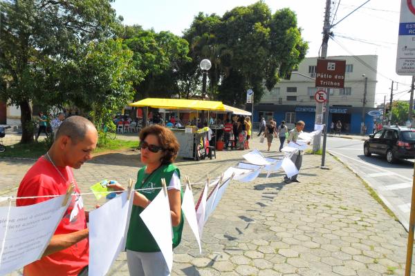 Anhanguera de Jacareí promove ação social no Pátio dos Trilhos no sábado