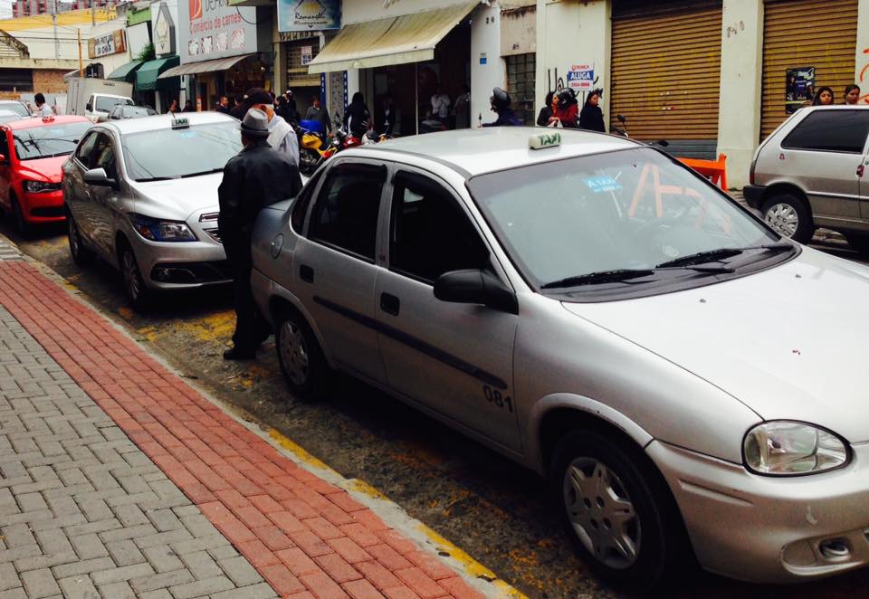 Taxistas e Prefeitura discutem elaboração de nova lei para o setor