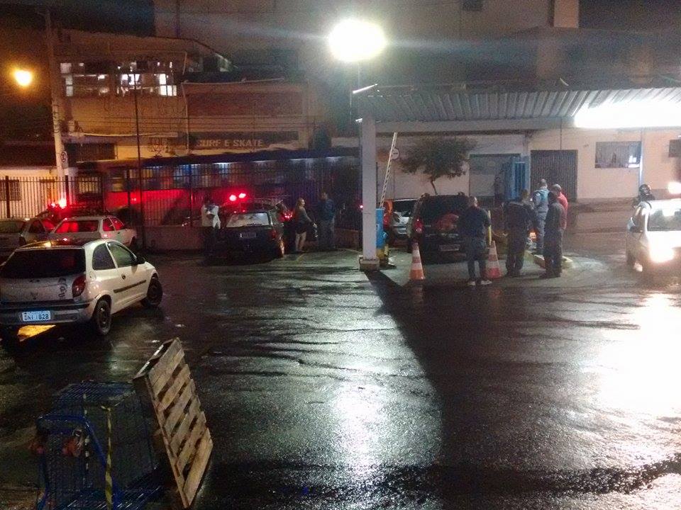 Briga de trânsito termina com disparos e homem preso no centro