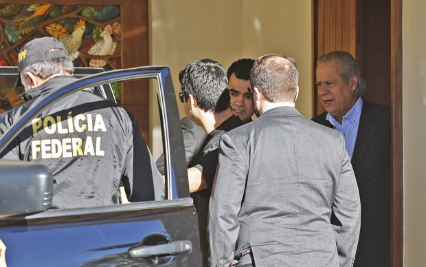 Polícia Federal prende ex-ministro José Dirceu