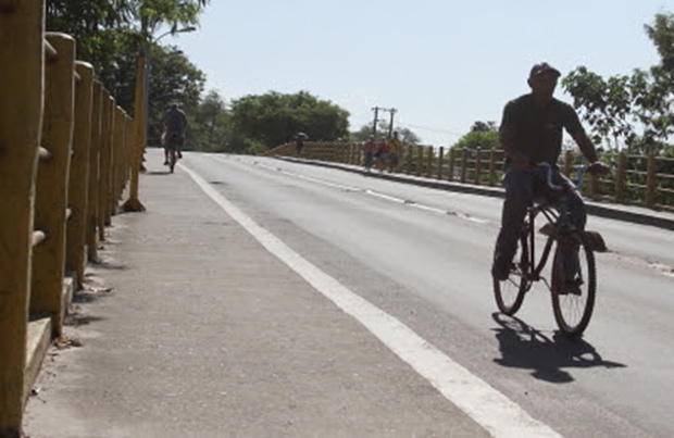 Serviço do SAAE altera tráfego na ponte Nossa Senhora do Rosário