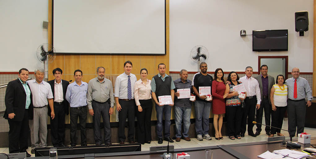 Doadores de sangue de Jacareí recebem homenagem na Câmara