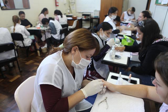 Inscrições para cursos gratuitos em Jacareí abrem nesta sexta-feira