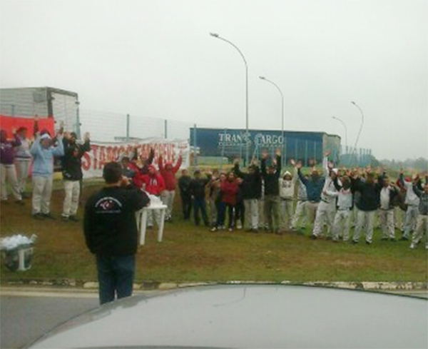 Metalúrgicos da Prolind entram em greve por PLR maior