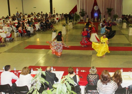 Jacareí tem noite de gala com Miss e Mister Melhor Idade