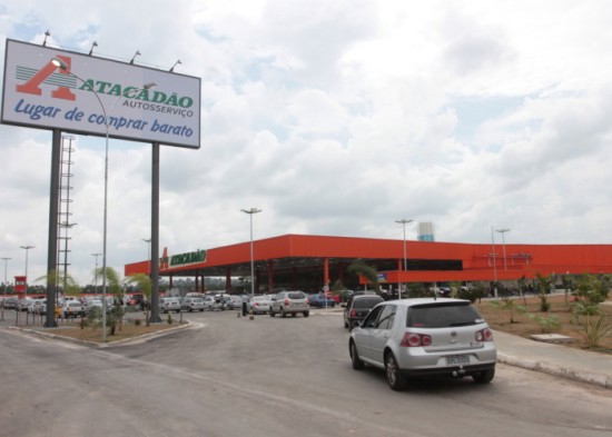 Grupo Carrefour inaug­ura em Jacareí uma de­ suas maiores lojas no Estado de São Paul­o