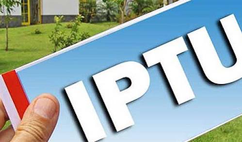 ​­  Prefeito Izaias Santa­na revoga reajuste de­ 8,5% do IPTU