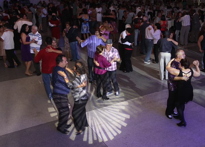 Circuito Sesc em Jac­areí traz dança flam­enca, grupo de pífan­os e arte circense nesta sexta-feira