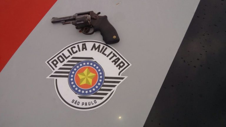 Adolescente é detido com arma em Jacareí