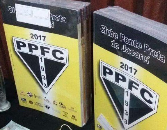 Ponte Preta lança álbum de figurinhas para campeonato interno de futebol