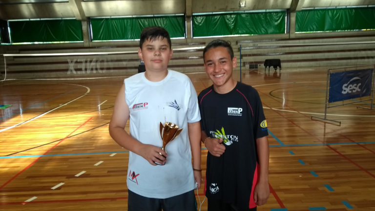 Badminton jacareiense conquista bronze em festival