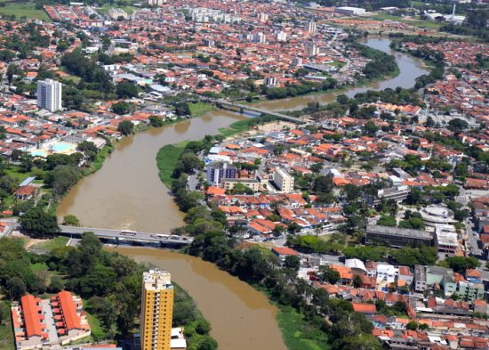 Jacareí recebe doação de área do Estado para a construção da terceira ponte