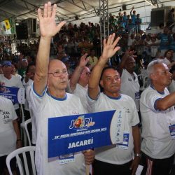 Natação de Jacareí conquista ouro e duas pratas no JORI