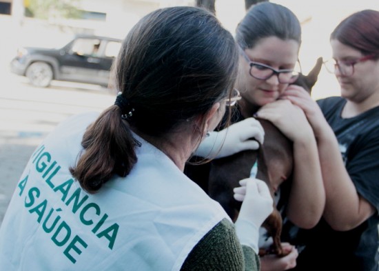 Campanha contra a raiva atende região oeste neste sábado