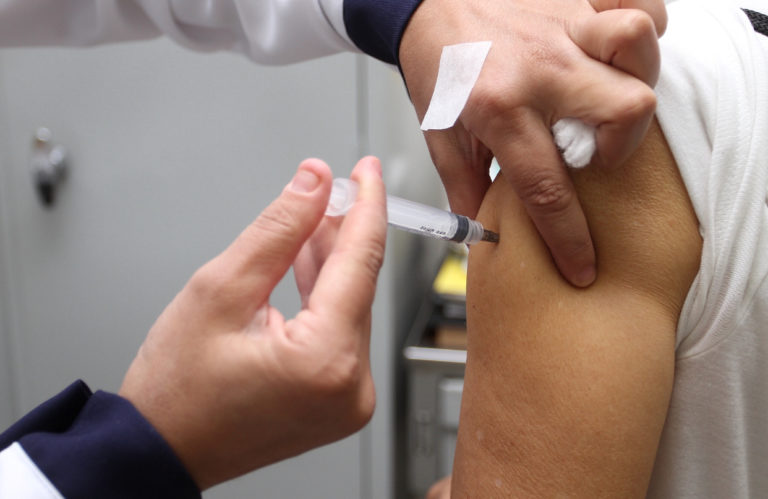 Unidades de Saúde de Jacareí receberão doses de vacinação contra meningite nesta sexta-feira