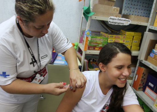 Jovens entre 9 e 14 anos devem se vacinar contra HPV em Jacareí