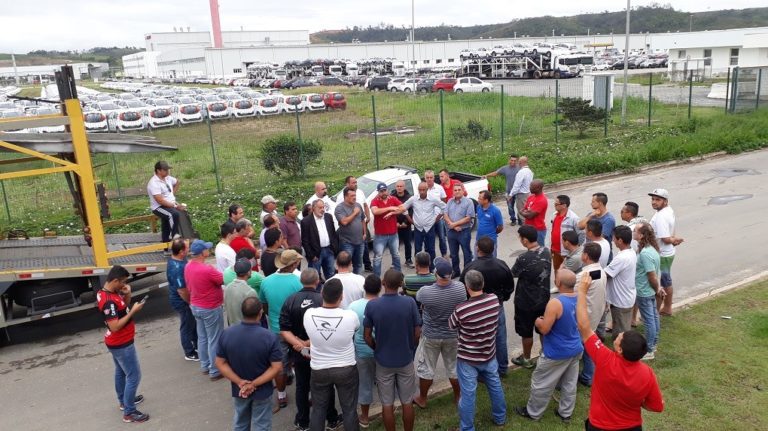 Vereadores aderem à manifestação de cegonheiros pela manutenção de empregos em Jacareí