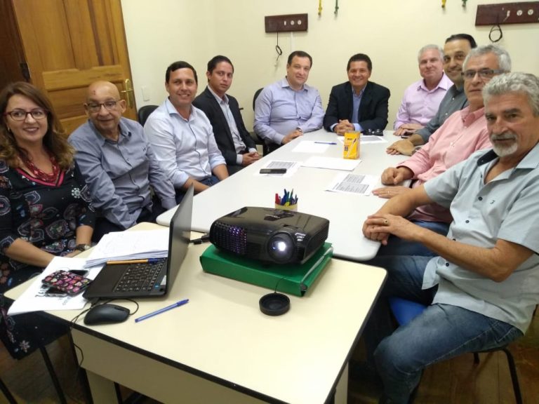 Prefeito de Jacareí é eleito presidente  do CONSAVAP