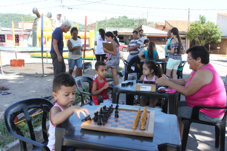 Crianças do 22 de Abril se divertem  no primeiro dia do ‘Agita Férias’