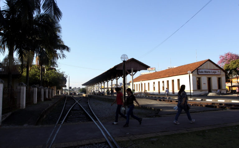 Jacareí terá feira com shows, gastronomia e exposições no domingo