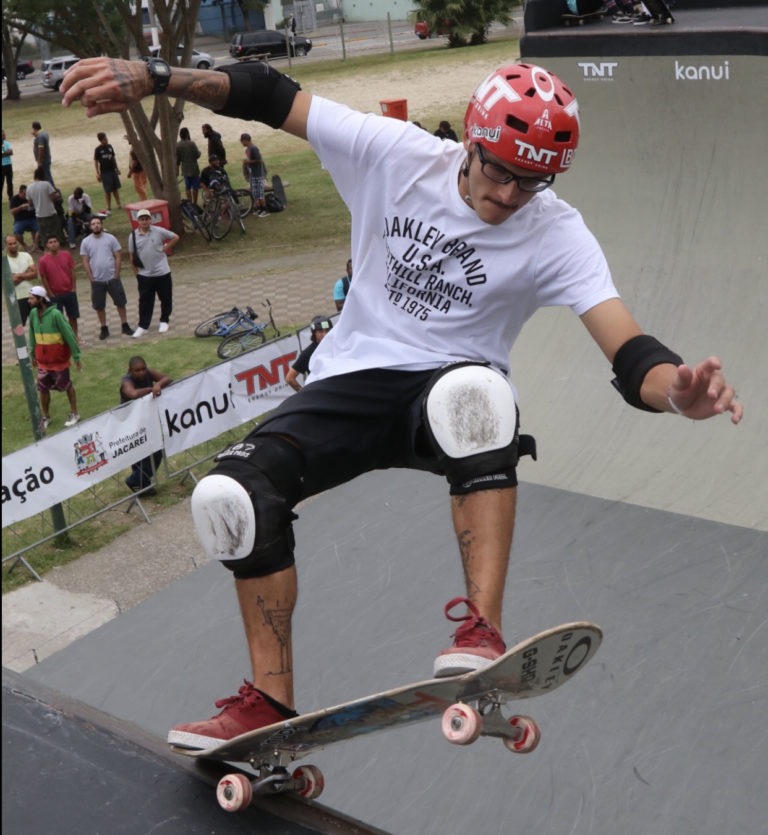 Jacareí recebe Circuito Paulista de Skate Vertical