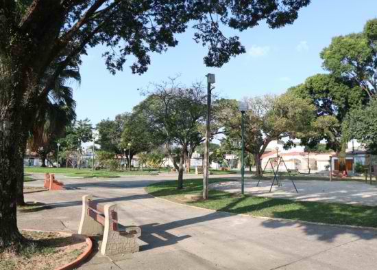Praça no Parque Brasil passará por revitalização
