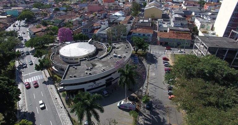 Câmara vota projeto que regulamenta presença de doulas em momento do parto