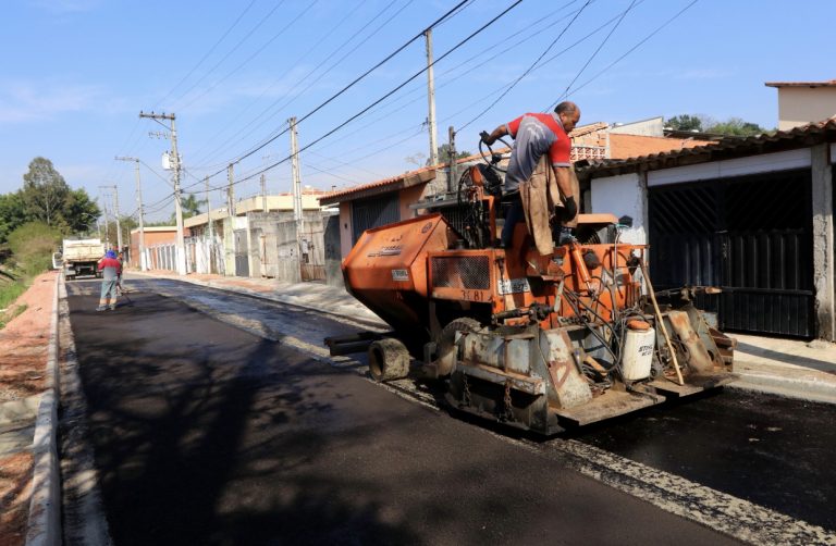 Avenida no Cidade Salvador continua em obras