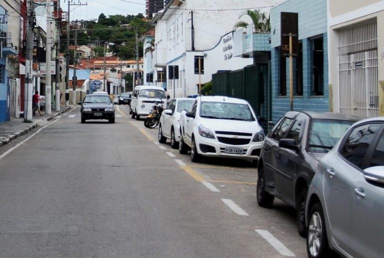 Comissão quer respostas em relação à diminuição de vagas para táxi em Jacareí