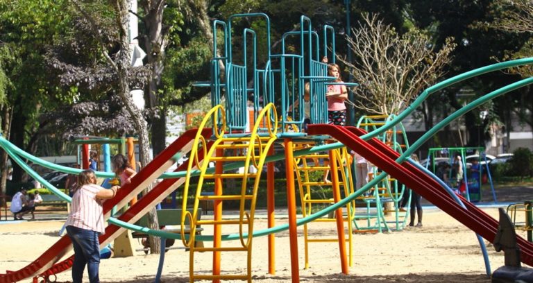 Parque Santos Dumont ganha brinquedões especiais