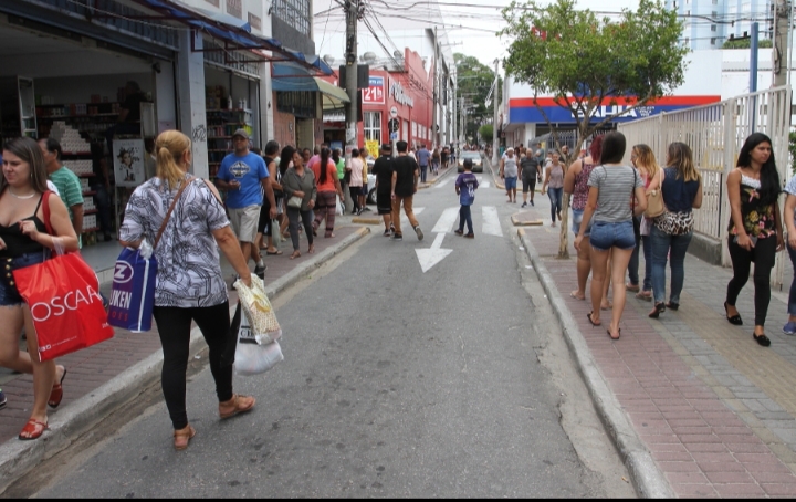 ‘Rua dos Correios’ será fechada aos sábados para virar calçadão de compras em Jacareí