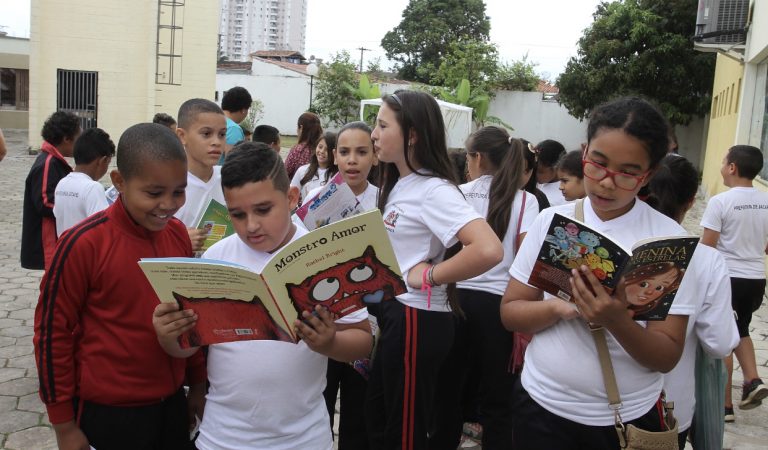 Escolas comemoram “Dia Municipal do Leitor Mirim”