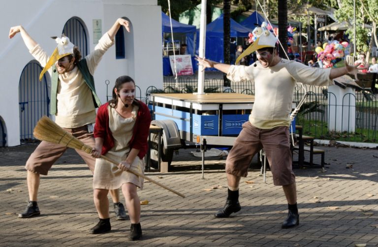 Domingo tem espetáculo teatral no Viveiro Municipal