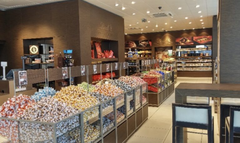 Lindt inaugura primeira loja no Vale do Paraíba