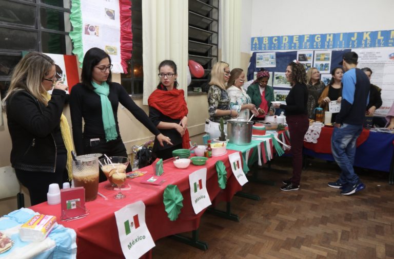 Jacareí realiza Feira das Profissões