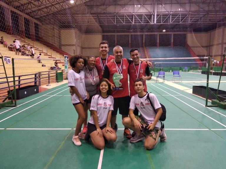 Badminton jacareiense fatura dois ouros, uma prata e garante o vice nos Jogos Abertos