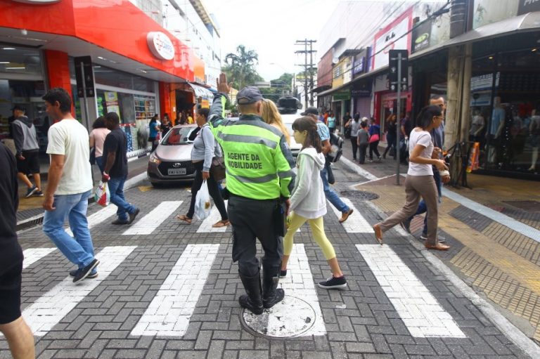 Apoio ao trânsito e segurança são reforçados no Centro de São José