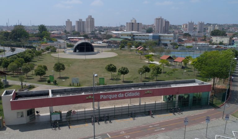 Parques terão horários diferenciados em dezembro