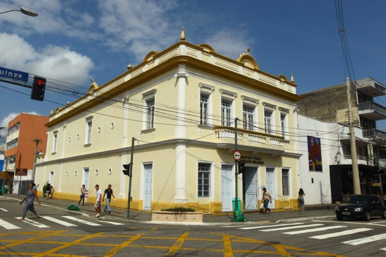 Biblioteca Cassiano Ricardo oferece oficinas para o mês natalino