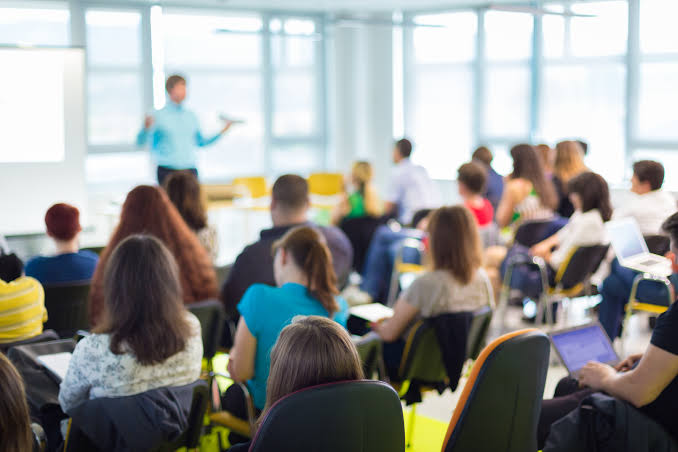 Universidade de Jacareí abre inscrições para cursos livres gratuitos