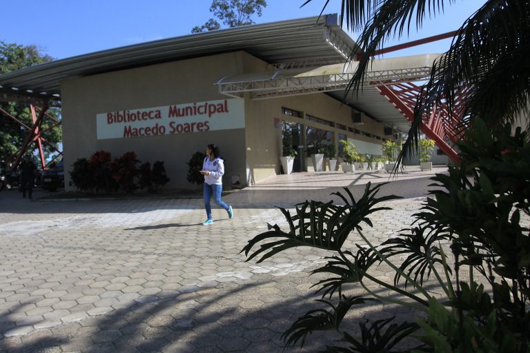 Biblioteca Municipal de Jacareí vai receber kit de equipamentos de tecnologia acessível