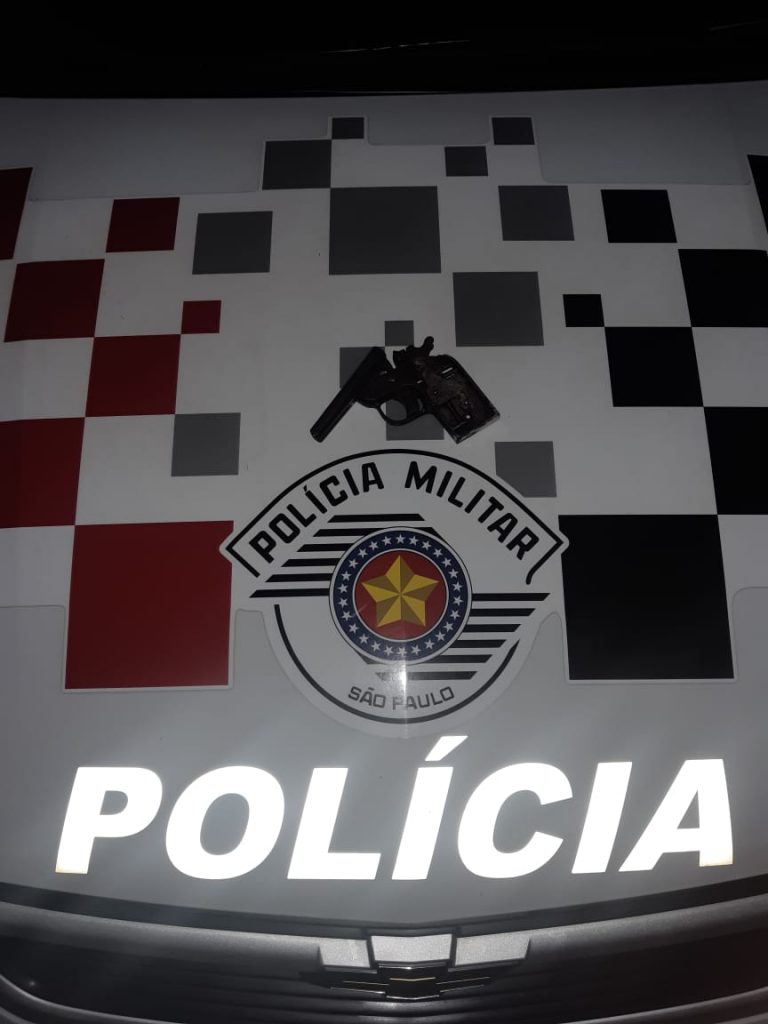 Rocam prende homem com arma de fogo em Jacareí