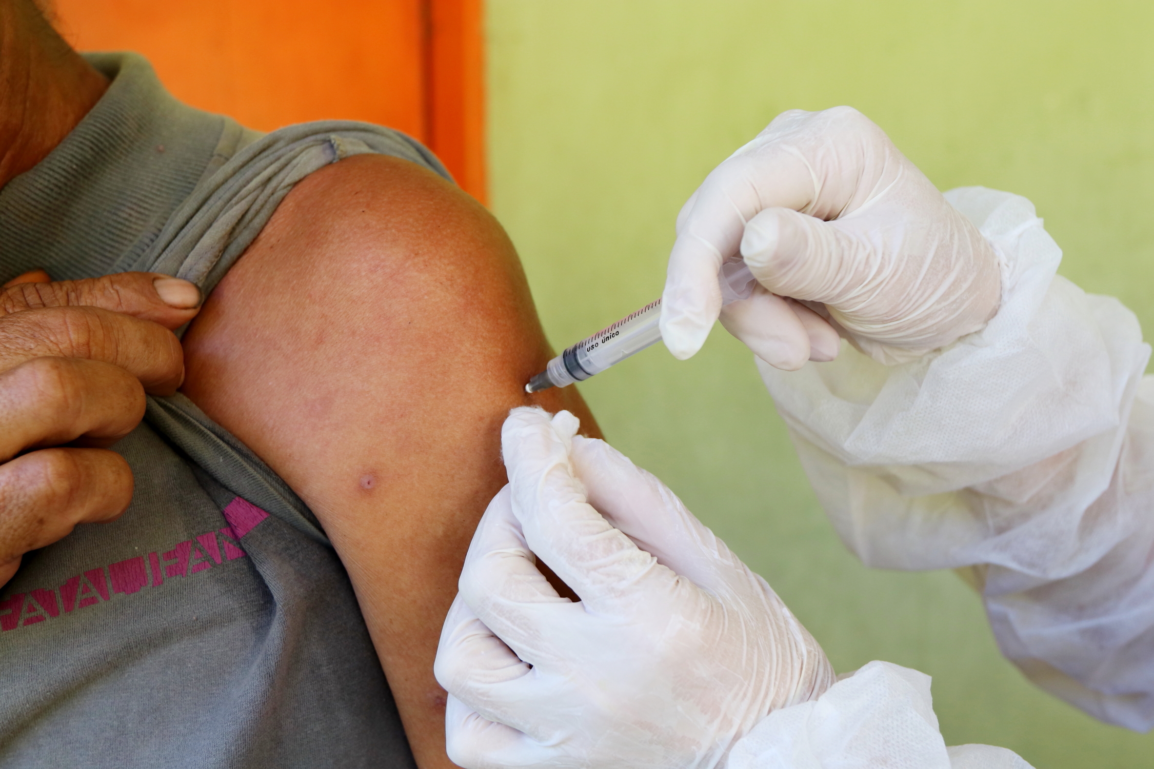 Prefeitura de Jacareí publica Editais para contratação temporária de Auxiliares de Enfermagem e Enfermeiros para Campanha de Vacinação contra a Covid-19