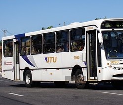 Crianças ficam sem ir às aulas por falta de ônibus em Jacareí