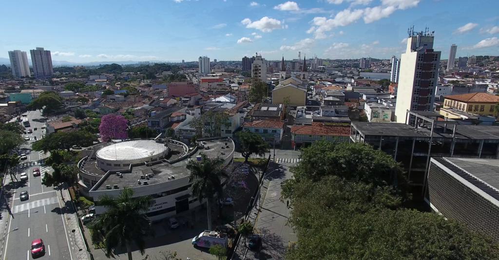 Câmara vota compra de vacinas contra coronavírus através de consórcio com Frente Nacional de Prefeitos