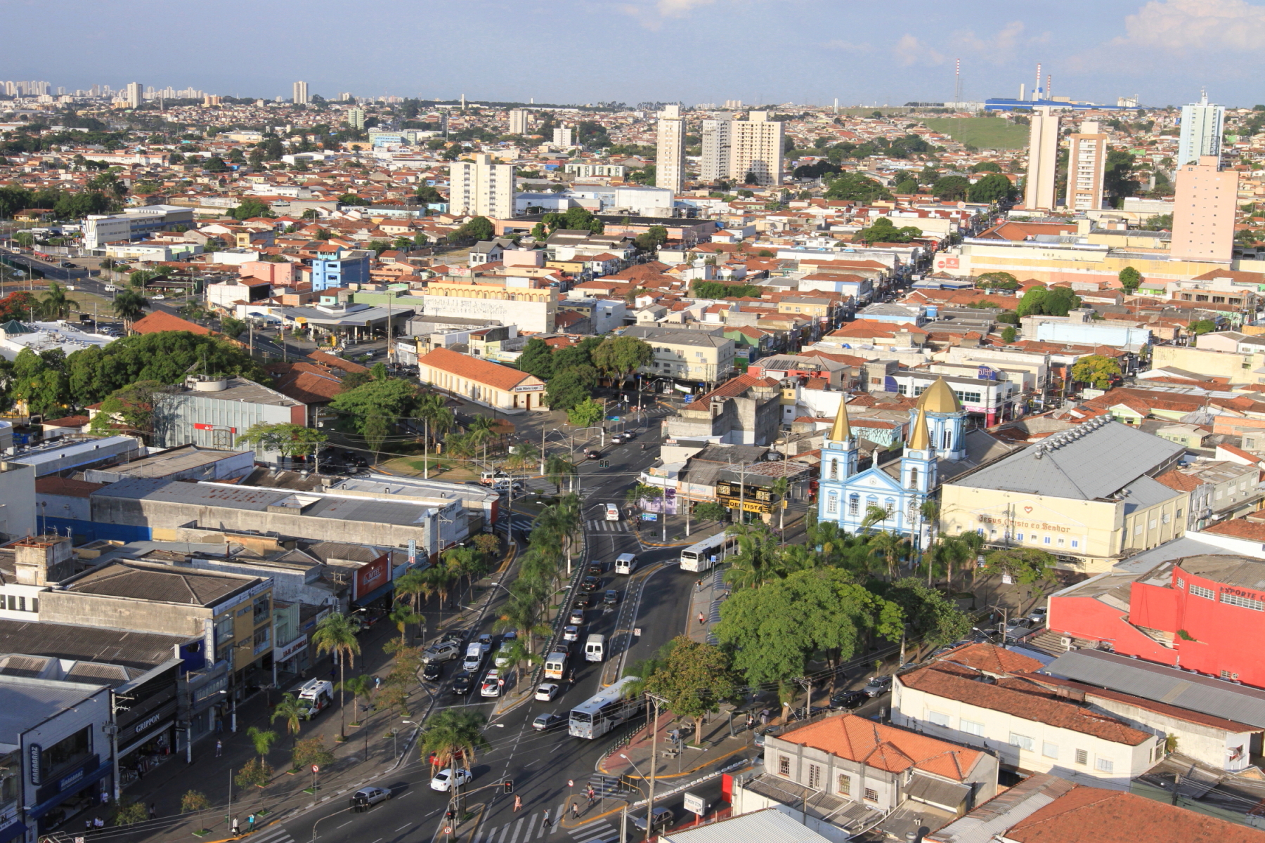 Jacareí fecha primeiro trimestre com saldo positivo de 702 vagas de emprego